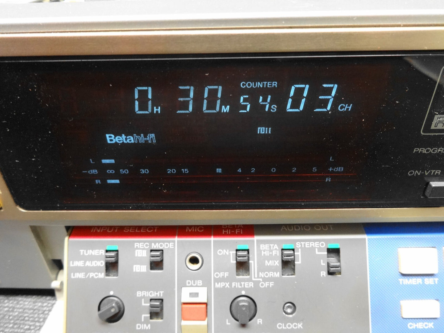 Vintage SONY BETAMAX SL-2710 - *SERVICED*
