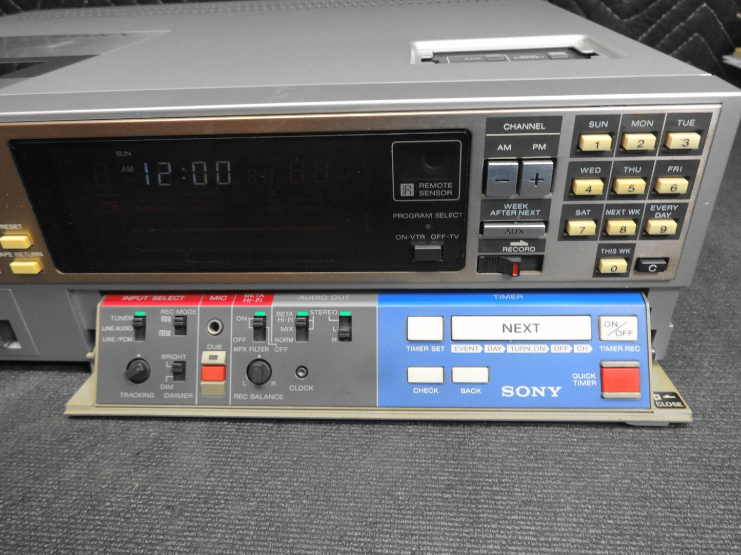 Vintage SONY BETAMAX SL-2710 - *SERVICED*