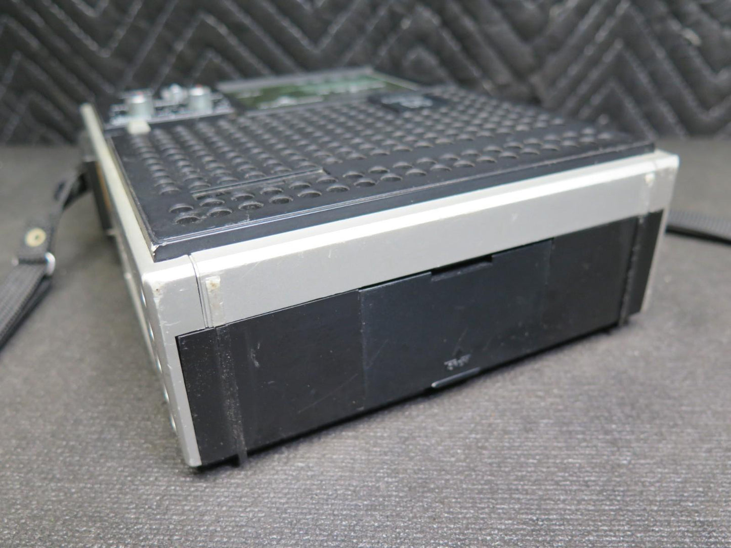 Vintage Sony ICF - 5500W PSB AM FM 3 Band Radio C2 - Working Condition