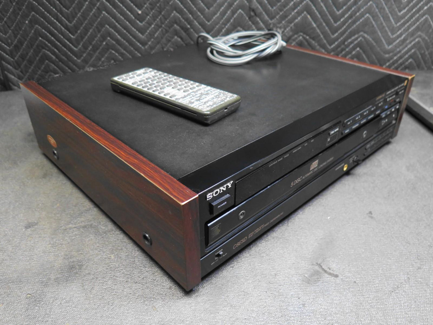 Vintage Sony CDP-C8ESD Carousel CD Player W/ Remote - Wood Sides - *SERVICED*