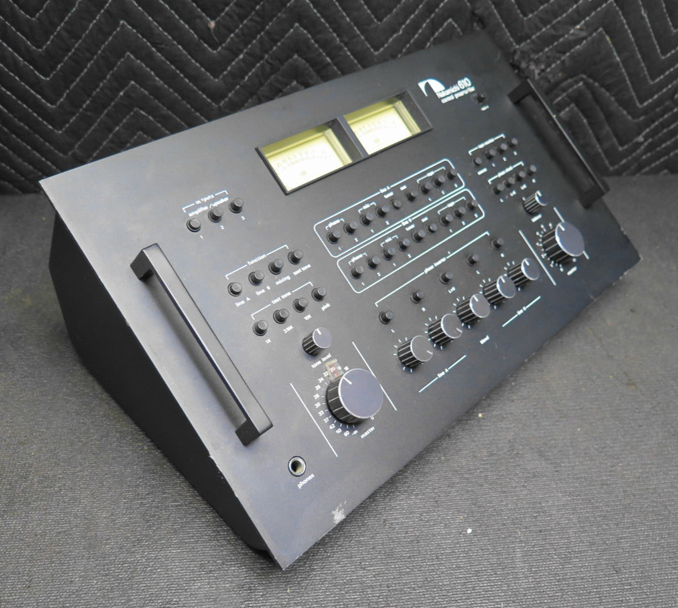 Nakamichi 610 Stereo Control Preamplifier