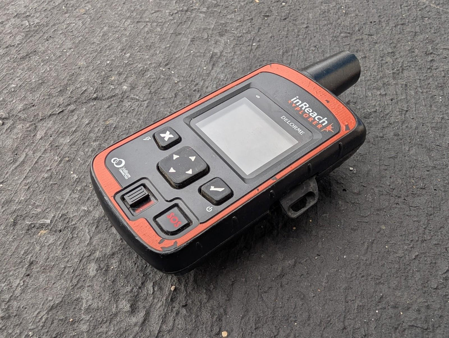 Garmin / DeLorme InReach Explorer INRCH25 Satellite  Iridium GPS Communicator