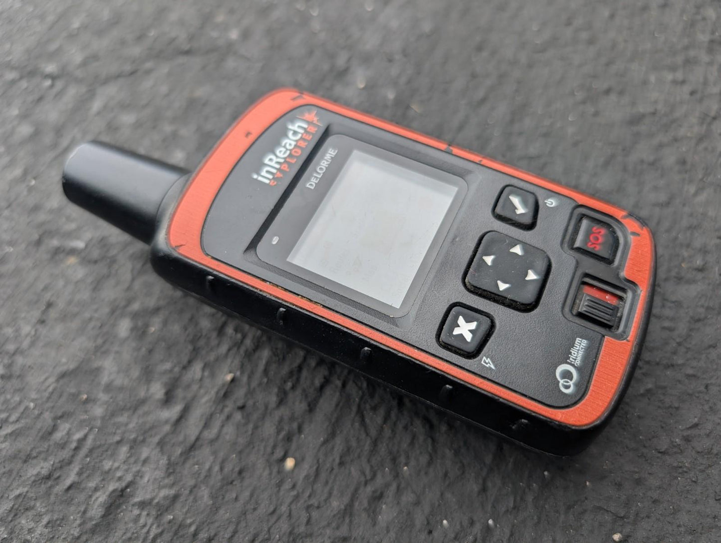Garmin / DeLorme InReach Explorer INRCH25 Satellite  Iridium GPS Communicator