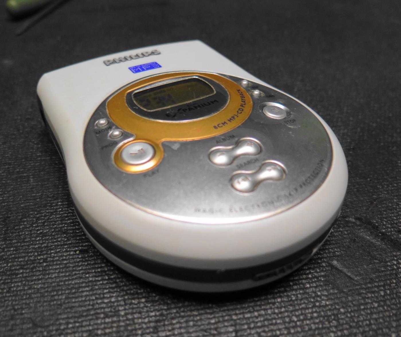 Philips Pocket Expanium EXP411/17 Personal Portable Mini MP3 CD Player Tested