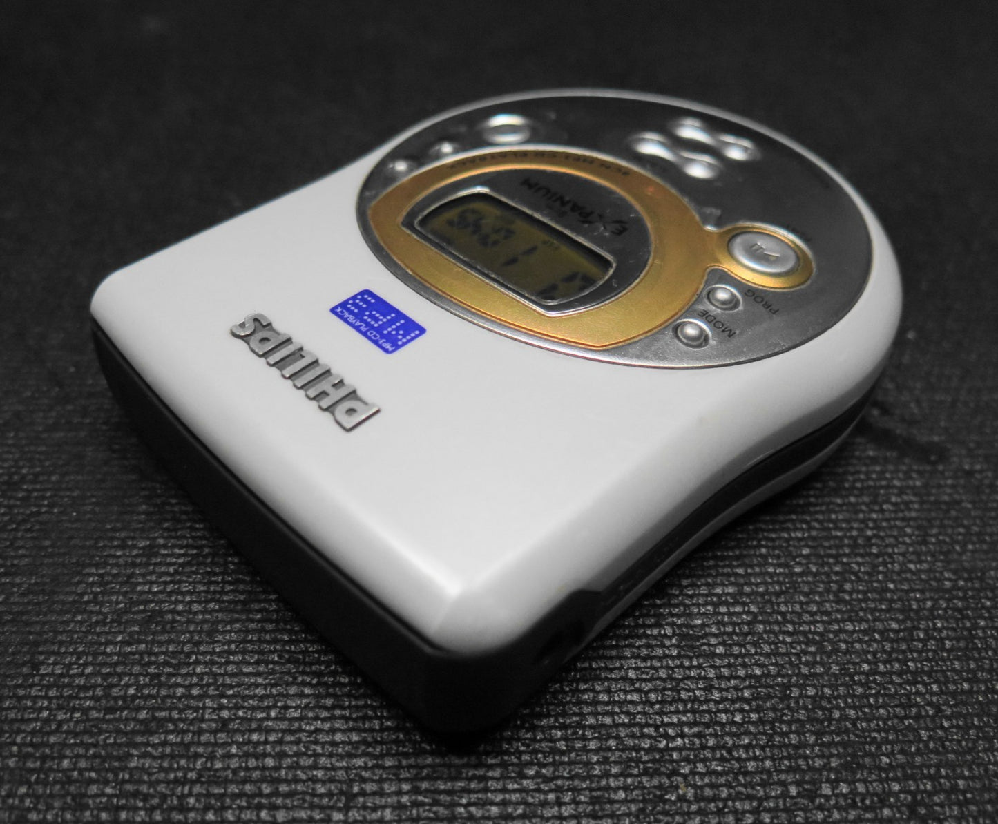 Philips Pocket Expanium EXP411/17 Personal Portable Mini MP3 CD Player Tested