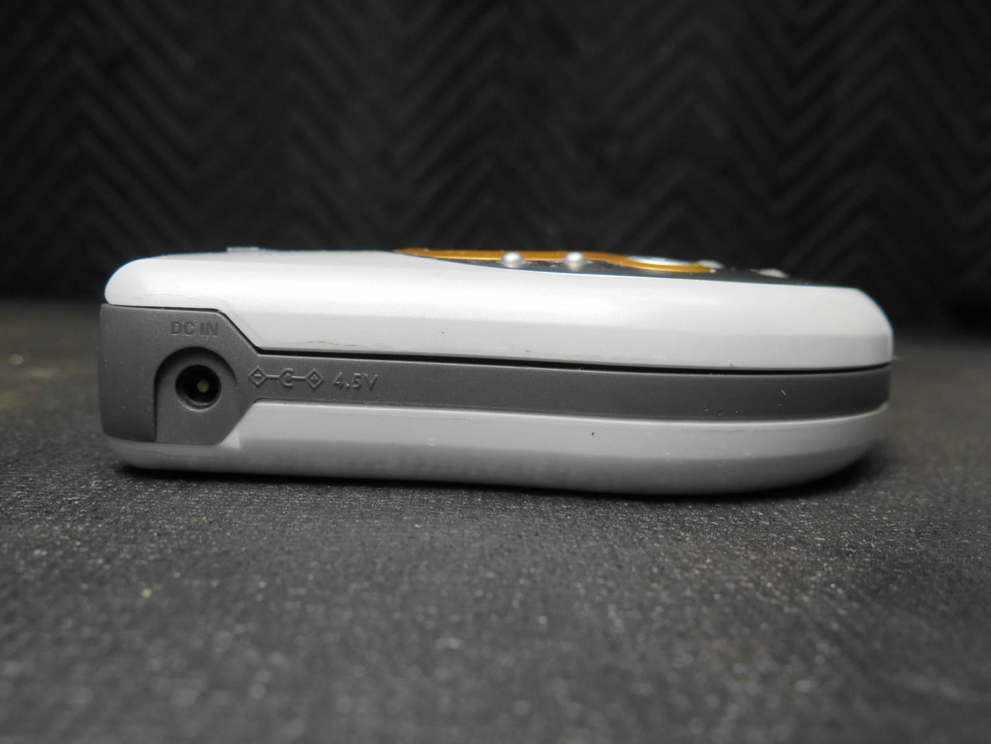 Philips Pocket Expanium EXP411/17 Personal Portable Mini MP3 CD Player Tested