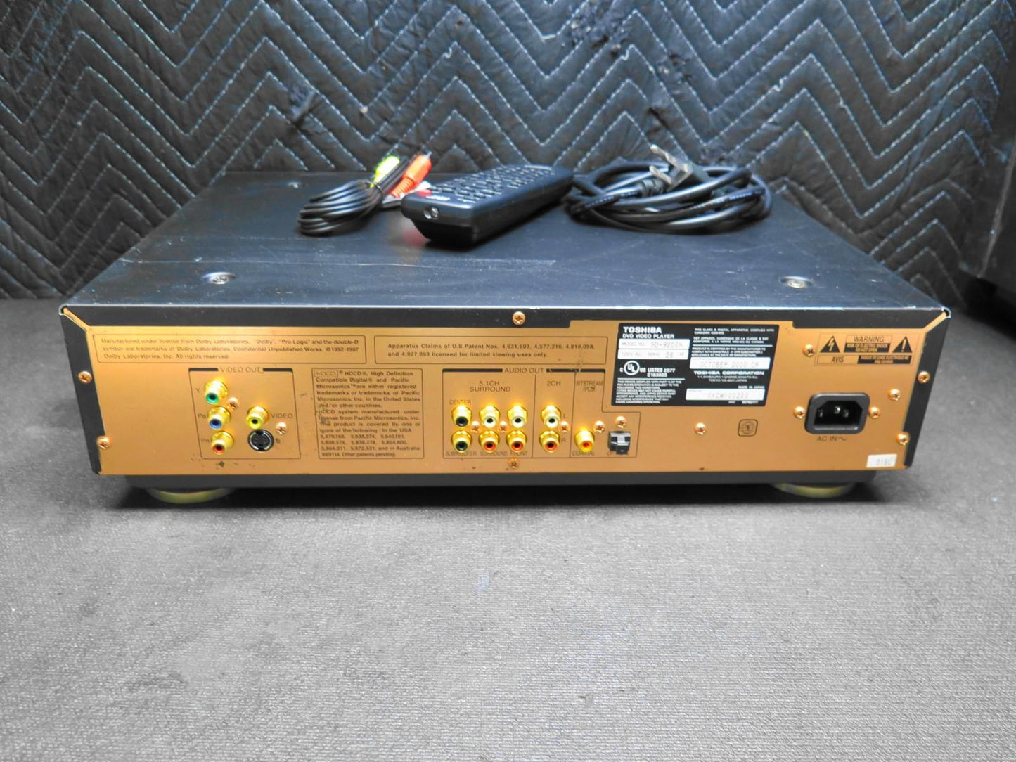 Toshiba SD-9200N Audiophile DVD-Audio Player w/ Remote & A/V Cables