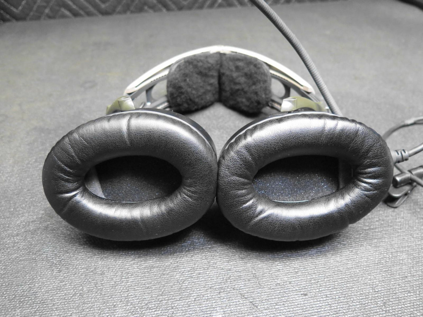 Bose X Aviation A10 Dual GA Plugs Headset AHX-32-01