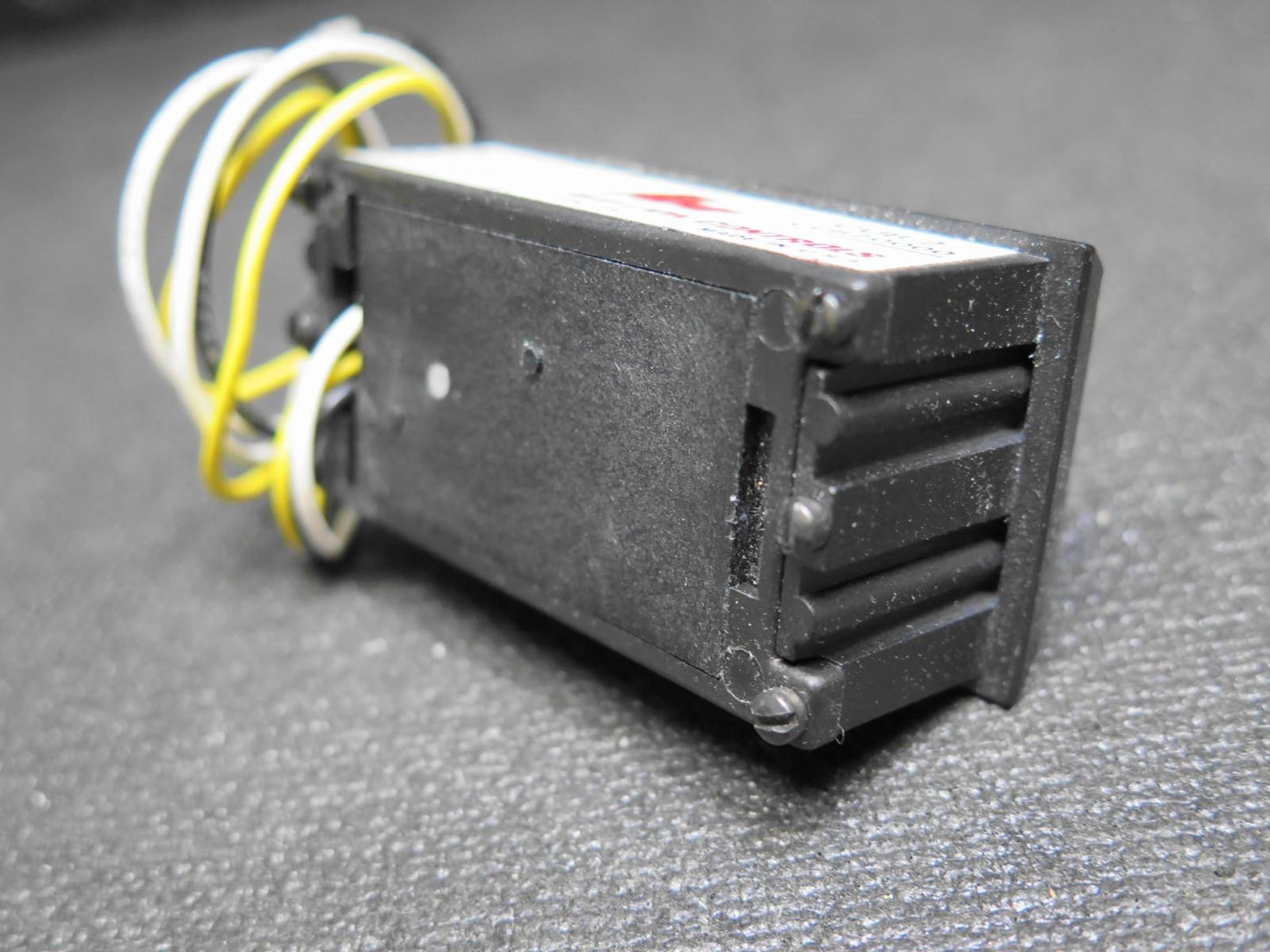 Red Lion Controls CUB2 Electronic Counter New - CUB2000