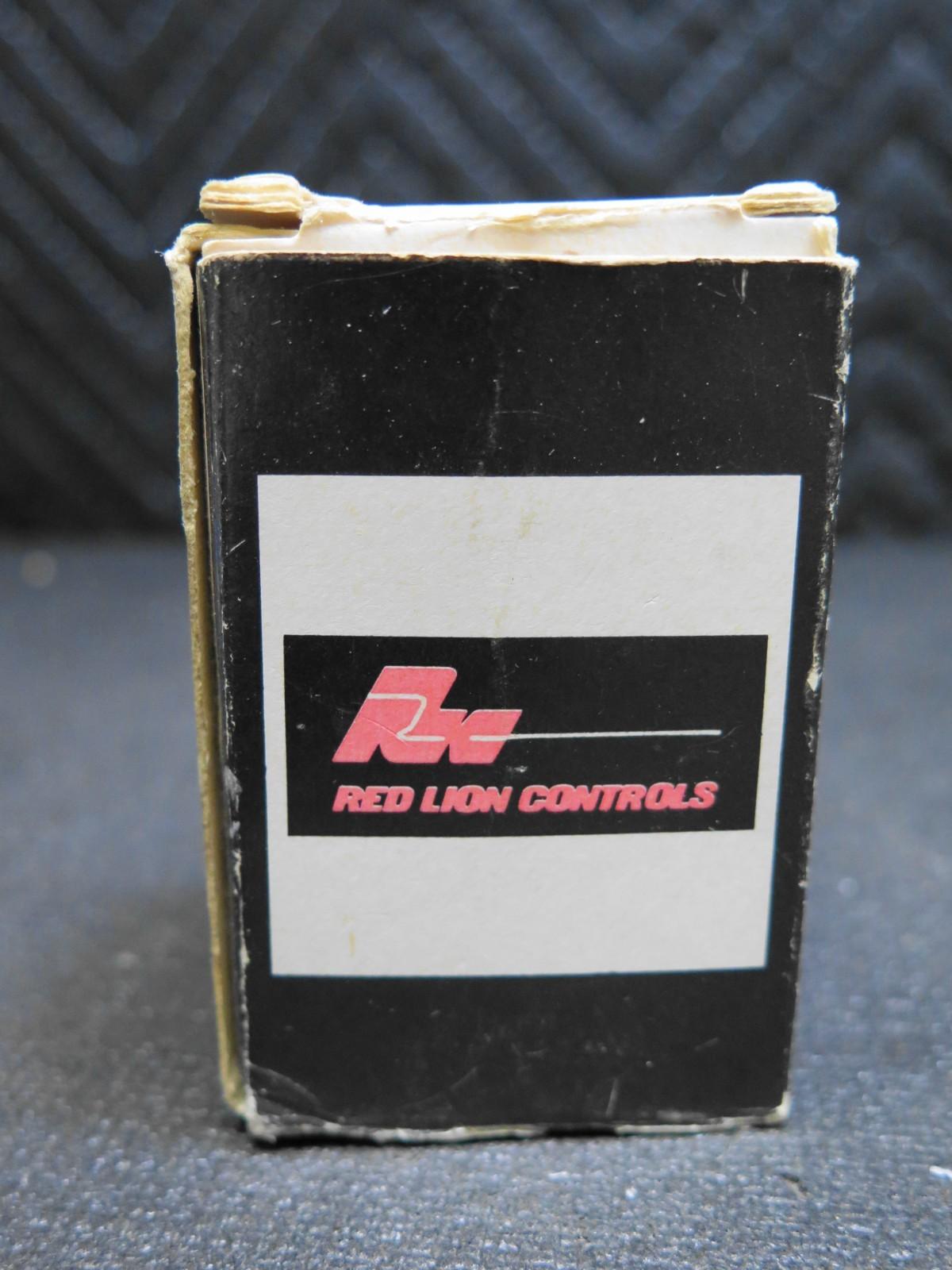 Red Lion Controls CUB2 Electronic Counter New - CUB2000