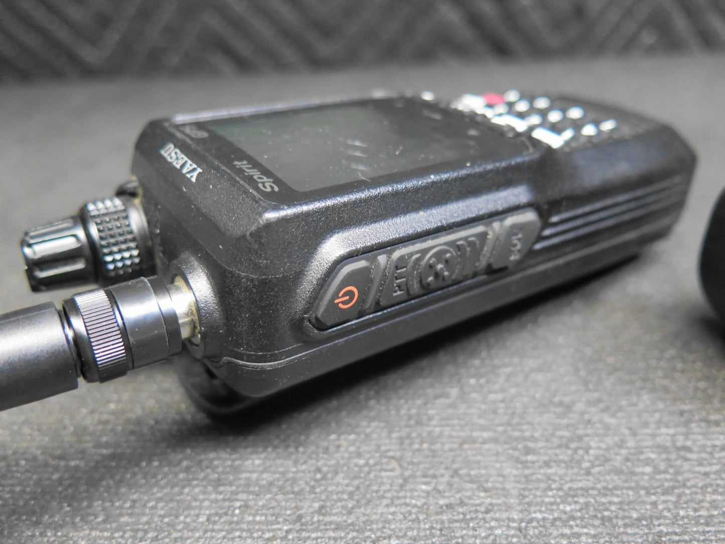 Yaesu Spirit FTA-750 w/ Charging Cradle - New Antenna