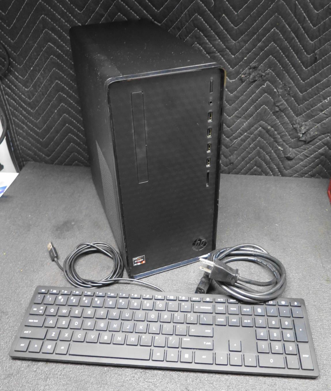 HP M01-F1214 AMD Ryzen 3, 8GB RAM, 256GB NVMe, 512MB Radeon GFX, Keyboard Win 11