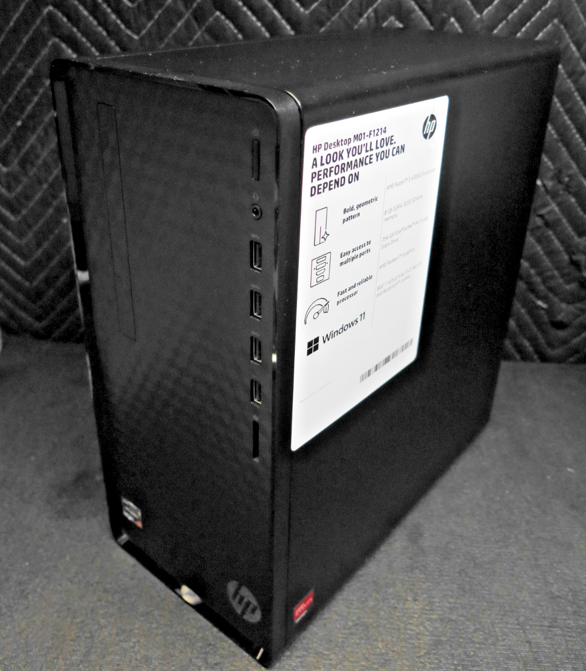 HP M01-F1214 AMD Ryzen 3, 8GB RAM, 256GB NVMe, 512MB Radeon GFX, Keyboard Win 11