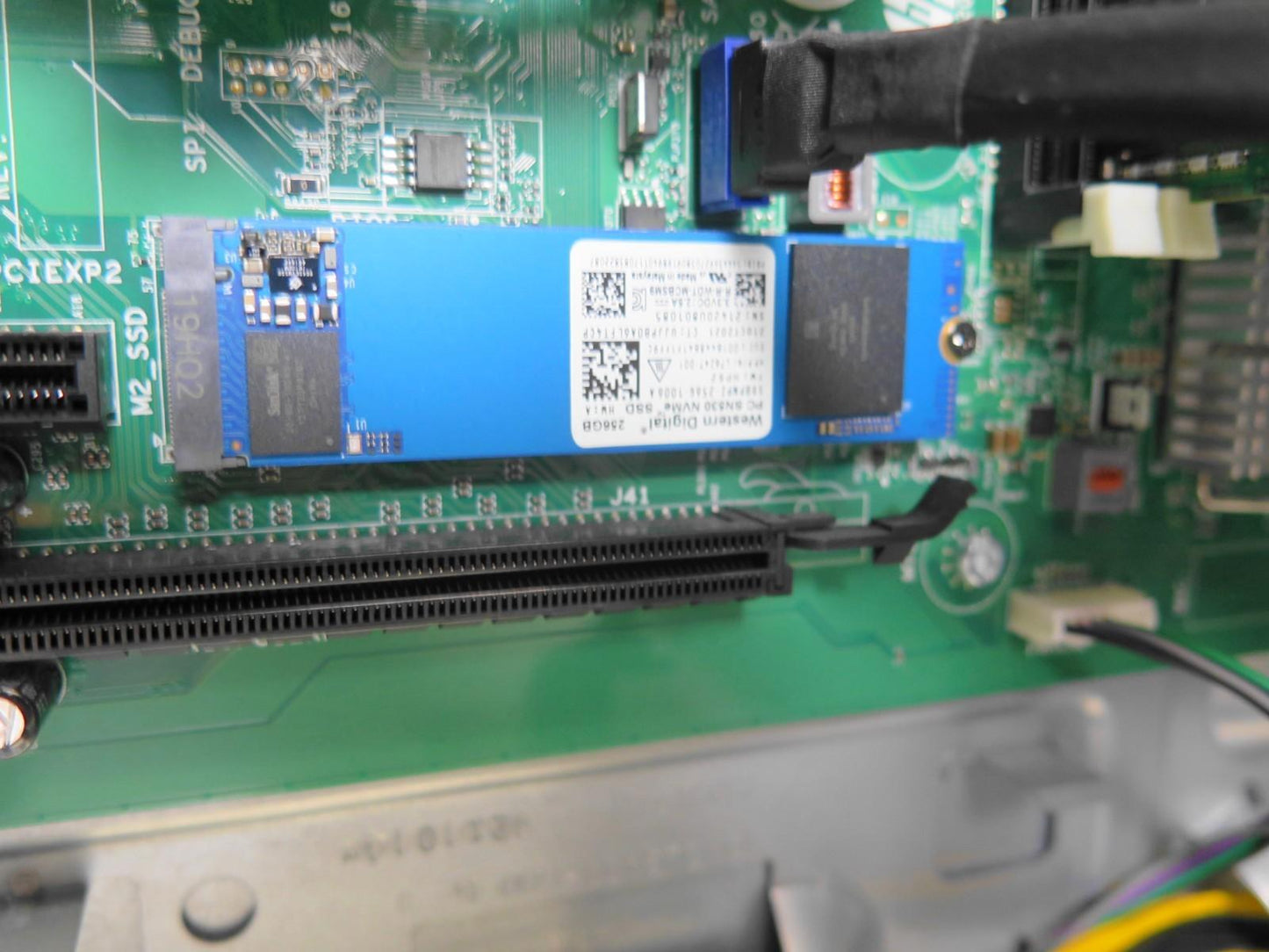 HP M01-F1214 AMD Ryzen 3, 8GB RAM, 256GB NVMe, 512MB Radeon GFX, Keyboard Win 11