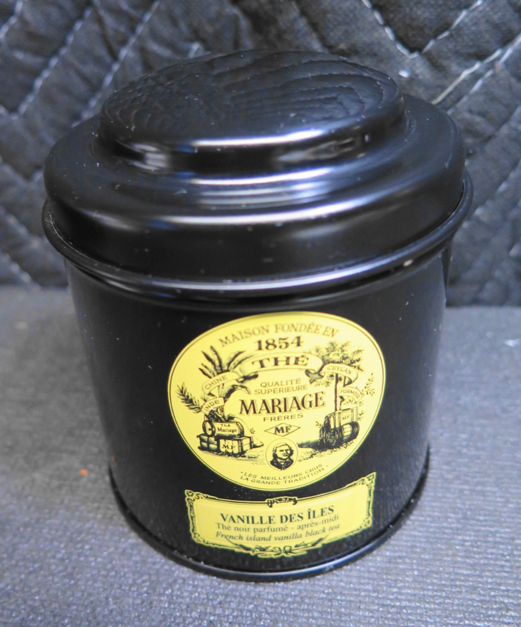AGED MAISON FONDEE EN 1854 Mariage Casablanca FULL SEALED Tea Tin Caddy - 2006