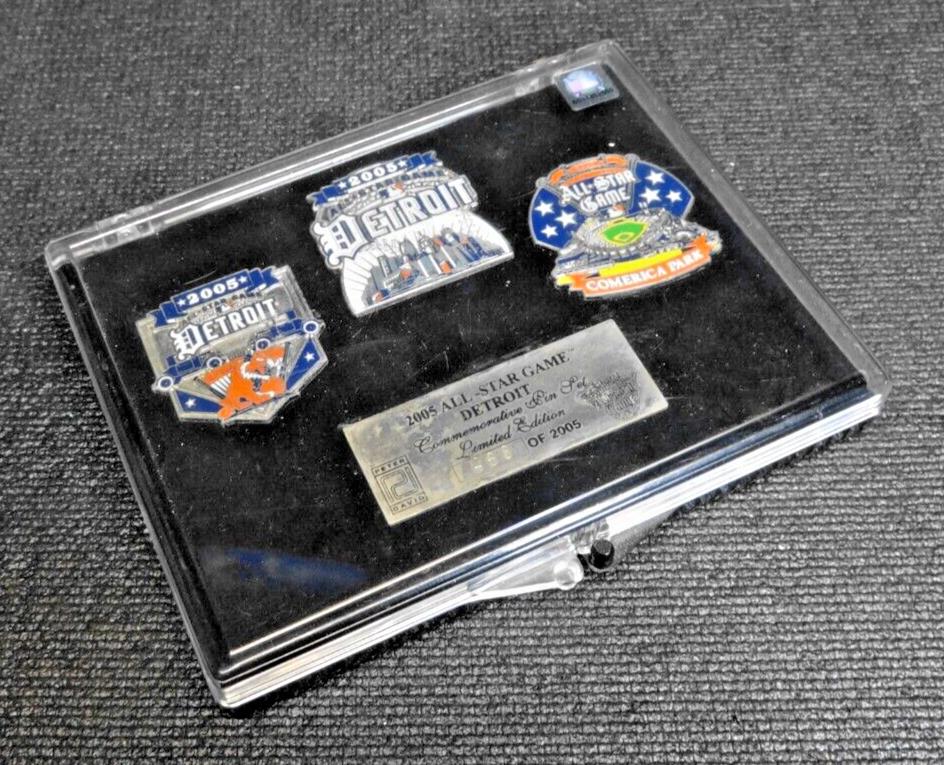 2005 MLB All Star Game Detroit Commemorative Pin Set Limited Edition - Licensed