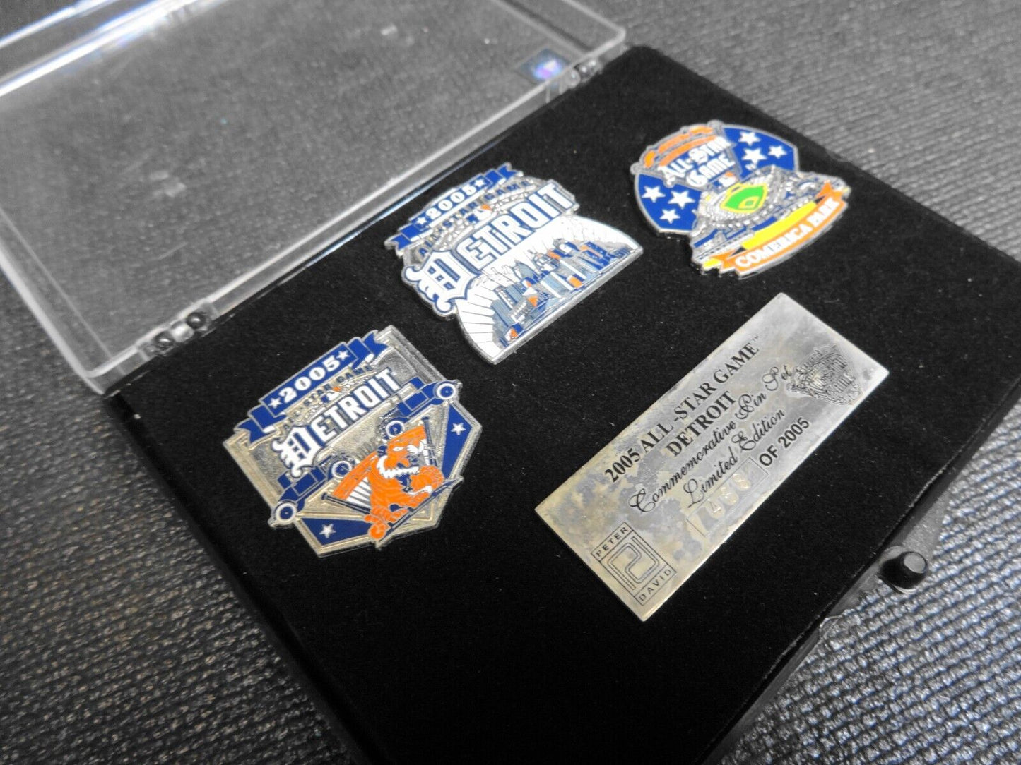 2005 MLB All Star Game Detroit Commemorative Pin Set Limited Edition - Licensed