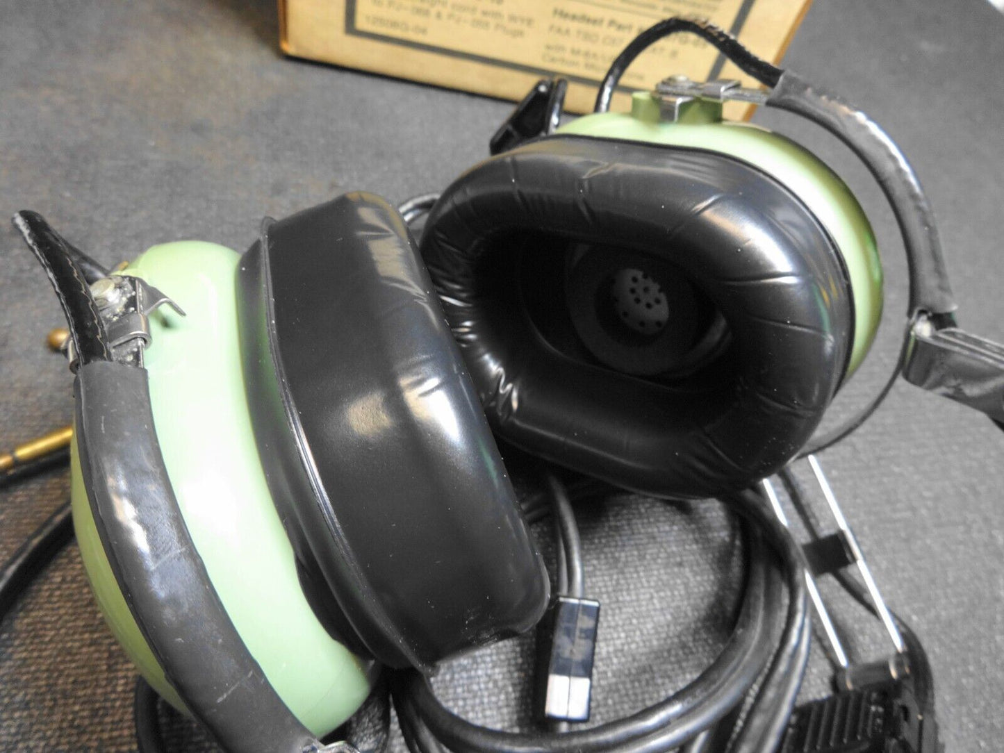 David Clark H10-10 Aircraft Headset - GA Plugs, with original box