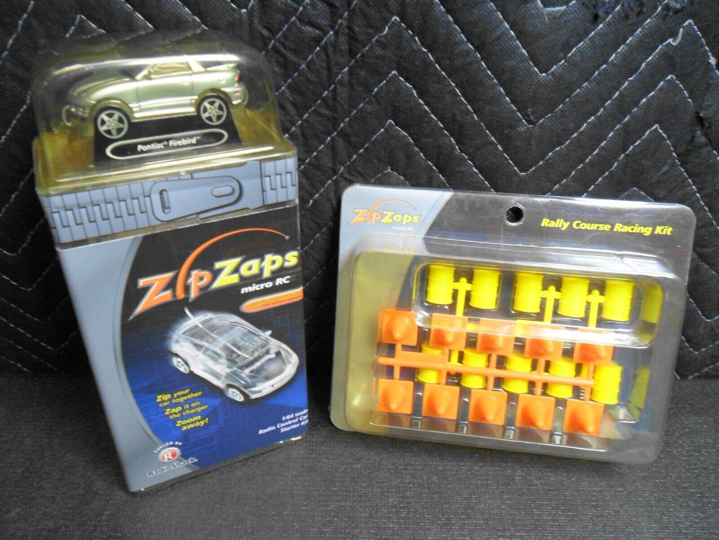 RADIO SHACK ZIP ZAPS MICRO RC PONTIAC FIREBIRD SILVER 1:64 Kit & Rally  Course