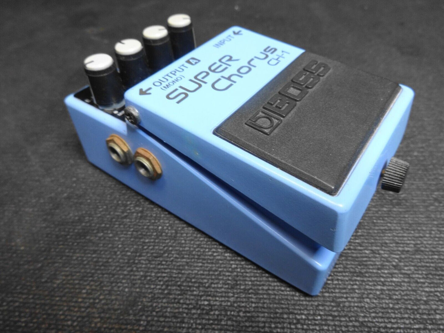 Boss CH-1 Stereo Super Chorus Pedal