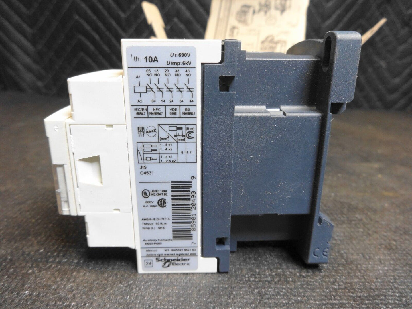 NEW Schneider Electric CAD50G7 Telemecanique Control Relay - SQUARE D - 20490