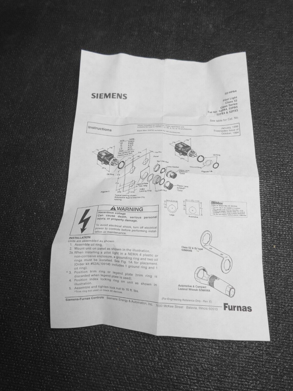 Furnas / Siemens 52PE4G3 Oil Tight Pilot Light Transformer Type - Green Lens