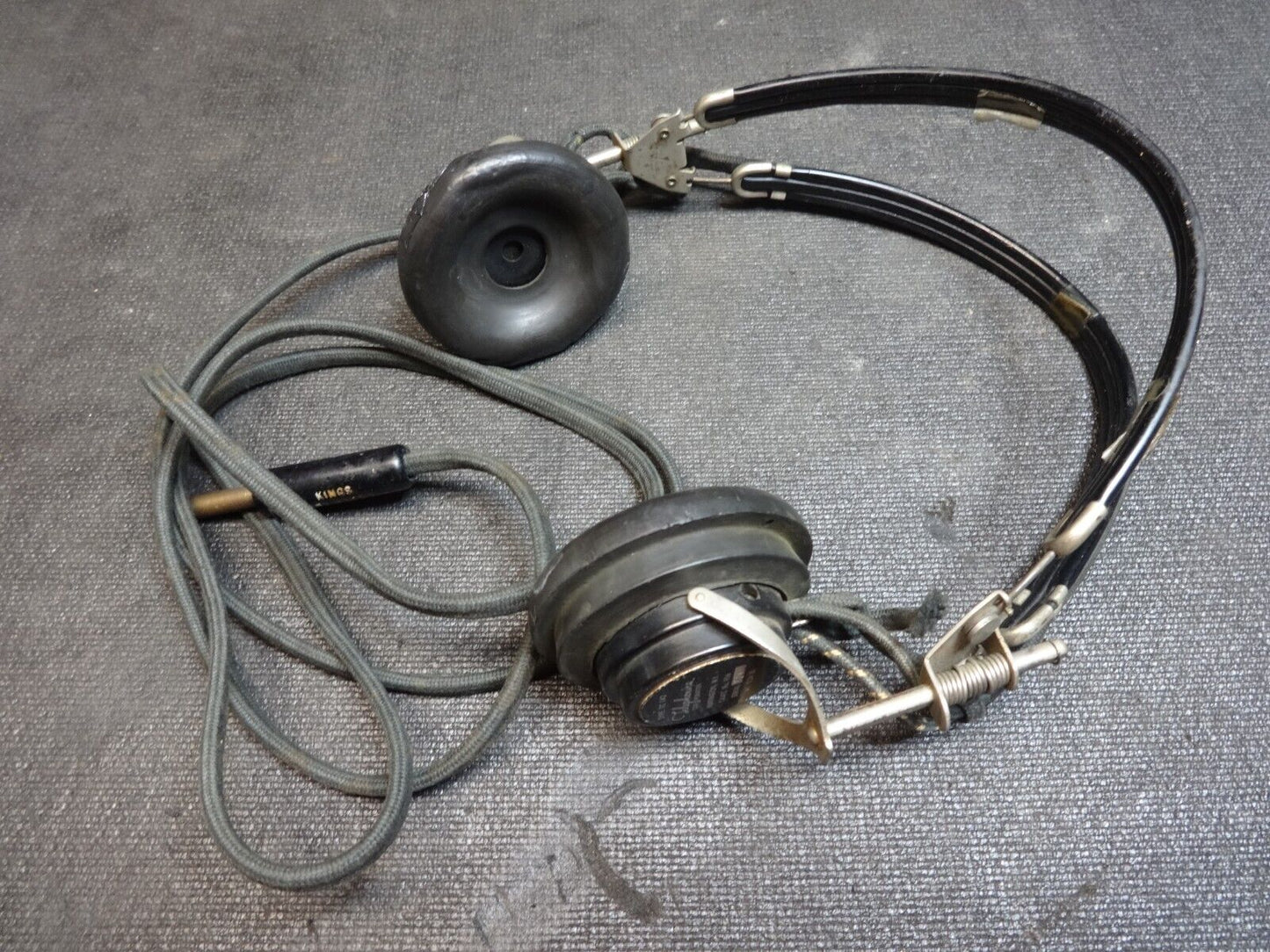 Vintage Telephonics TC 142 Aviation Headphones circa 1970s