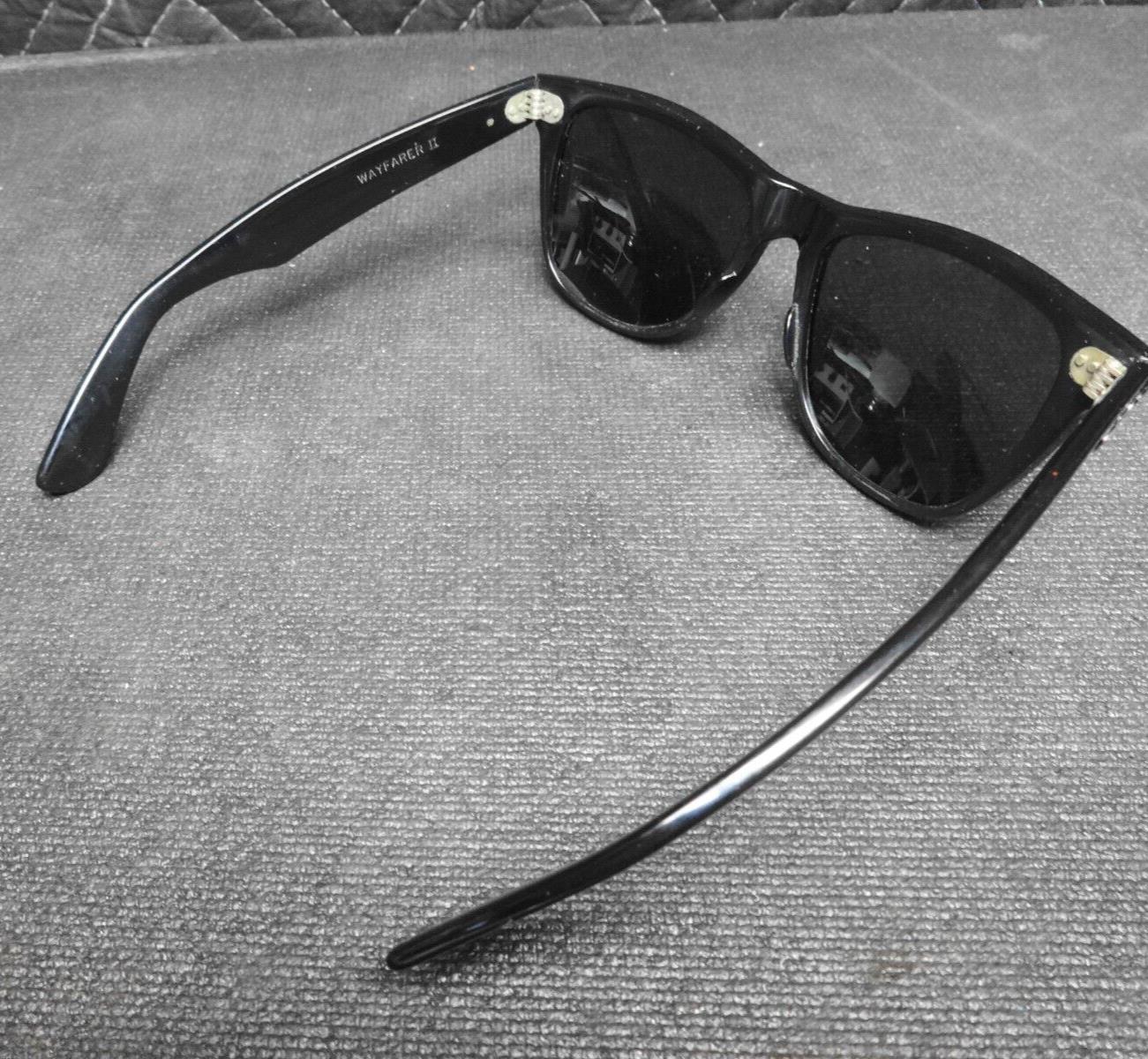 VINTAGE B&L RAY-BAN MADE IN USA L1724 G15 UV GLOSSY BLACK WAYFARER II SUNGLASSES