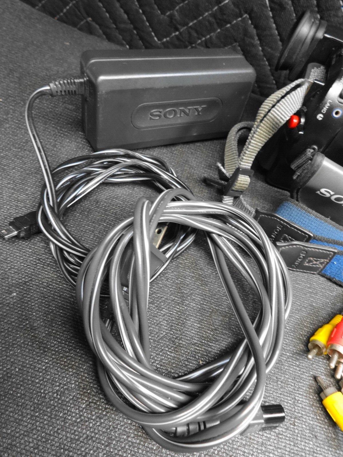 Sony CCD-TR940 Stereo HI8 HI 8 8mm Video8 Camcorder VCR Player Video Transfer