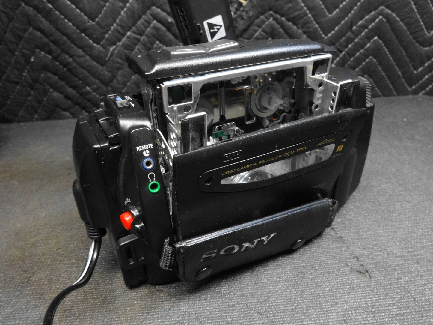 Sony CCD-TR91 Stereo 8mm Video8 Camcorder Camera VCR Player Video Transfer