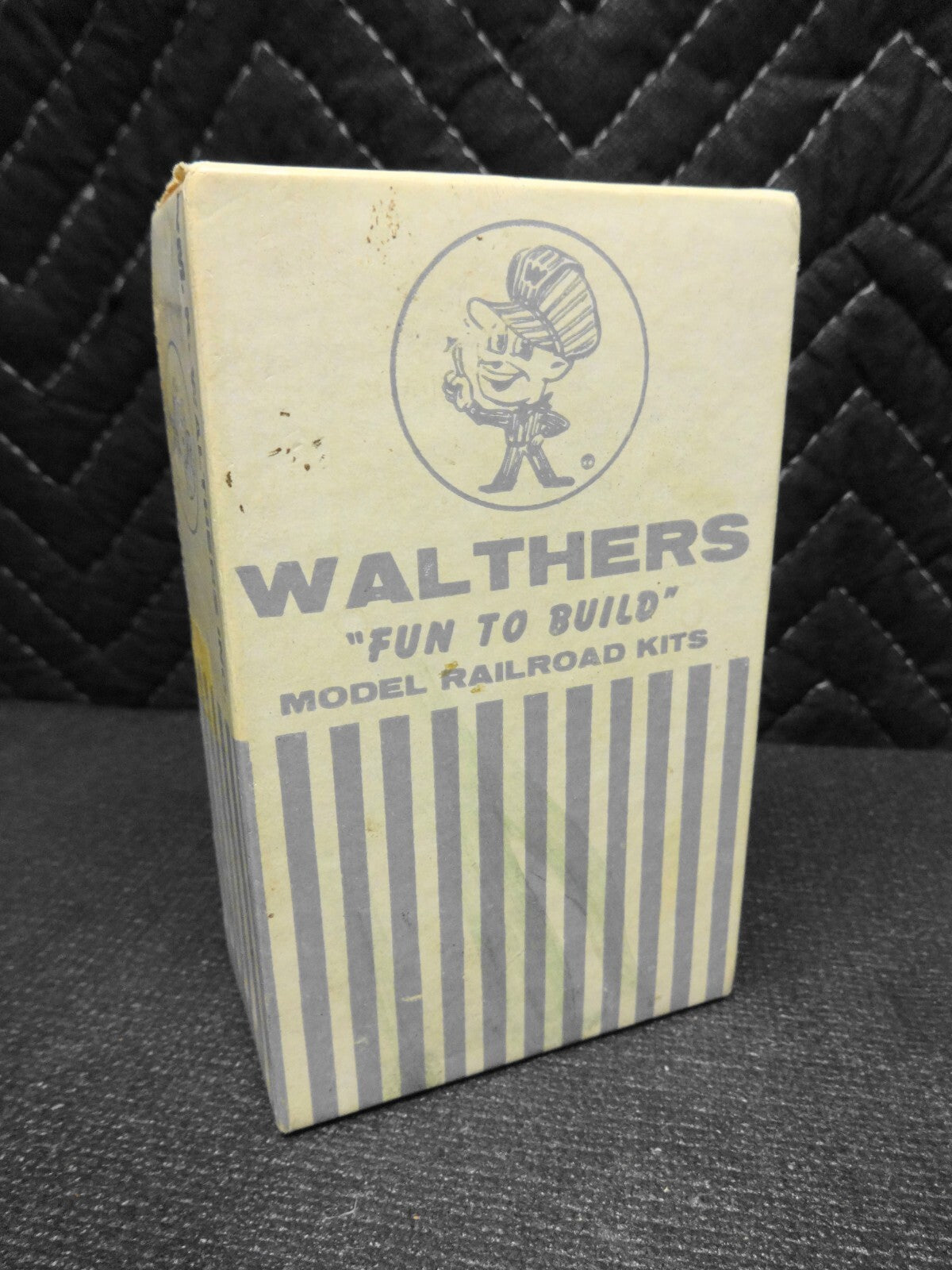 VTG NOS NIB WALTHERS THE PIKER & OSCAR HO 7812 7899 Model Train Railroad Car Kit