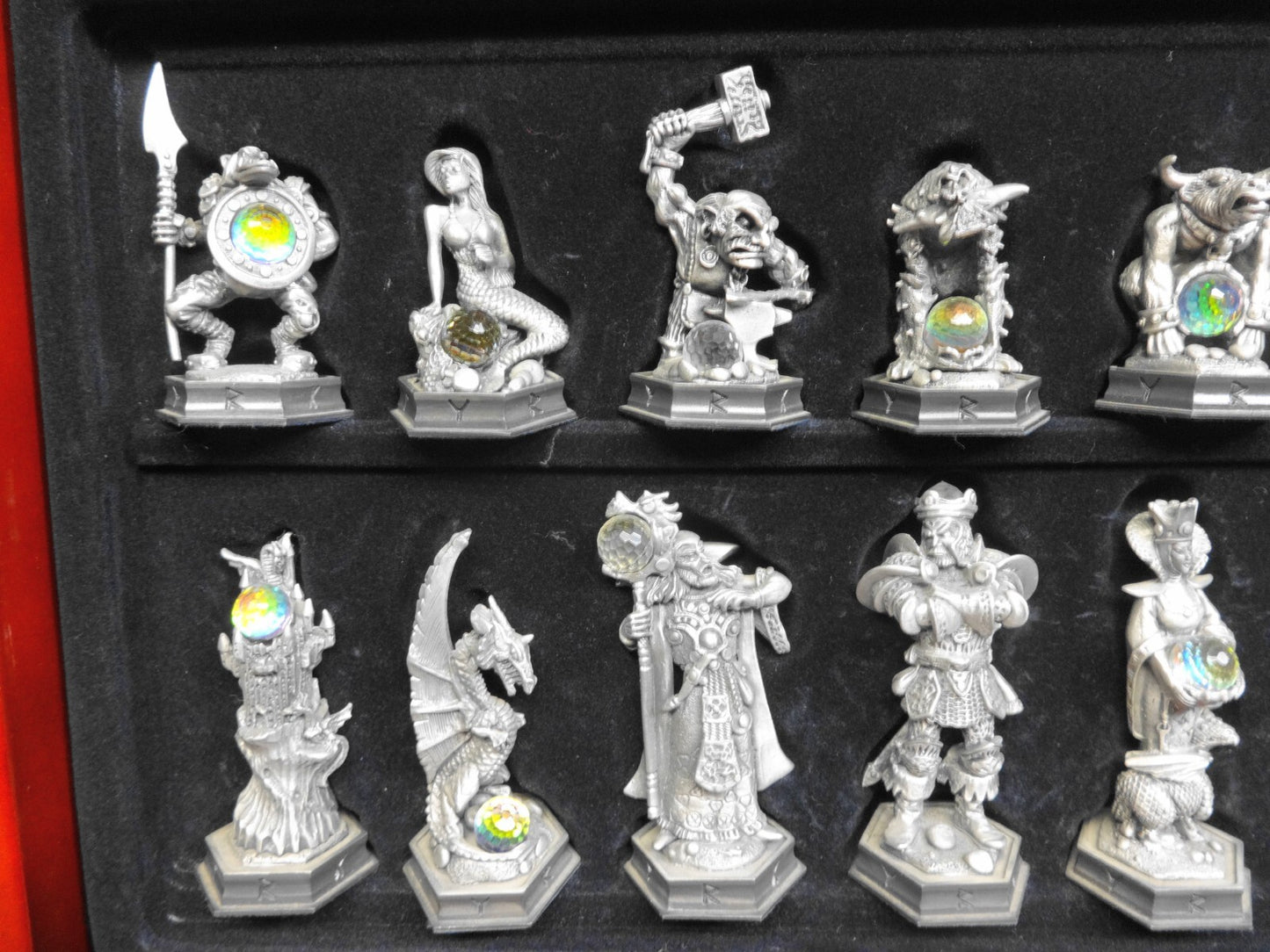 DANBURY MINT FANTASY OF THE CRYSTAL PEWTER & SWAROVSKI CHESS SET LIMITED EDITION