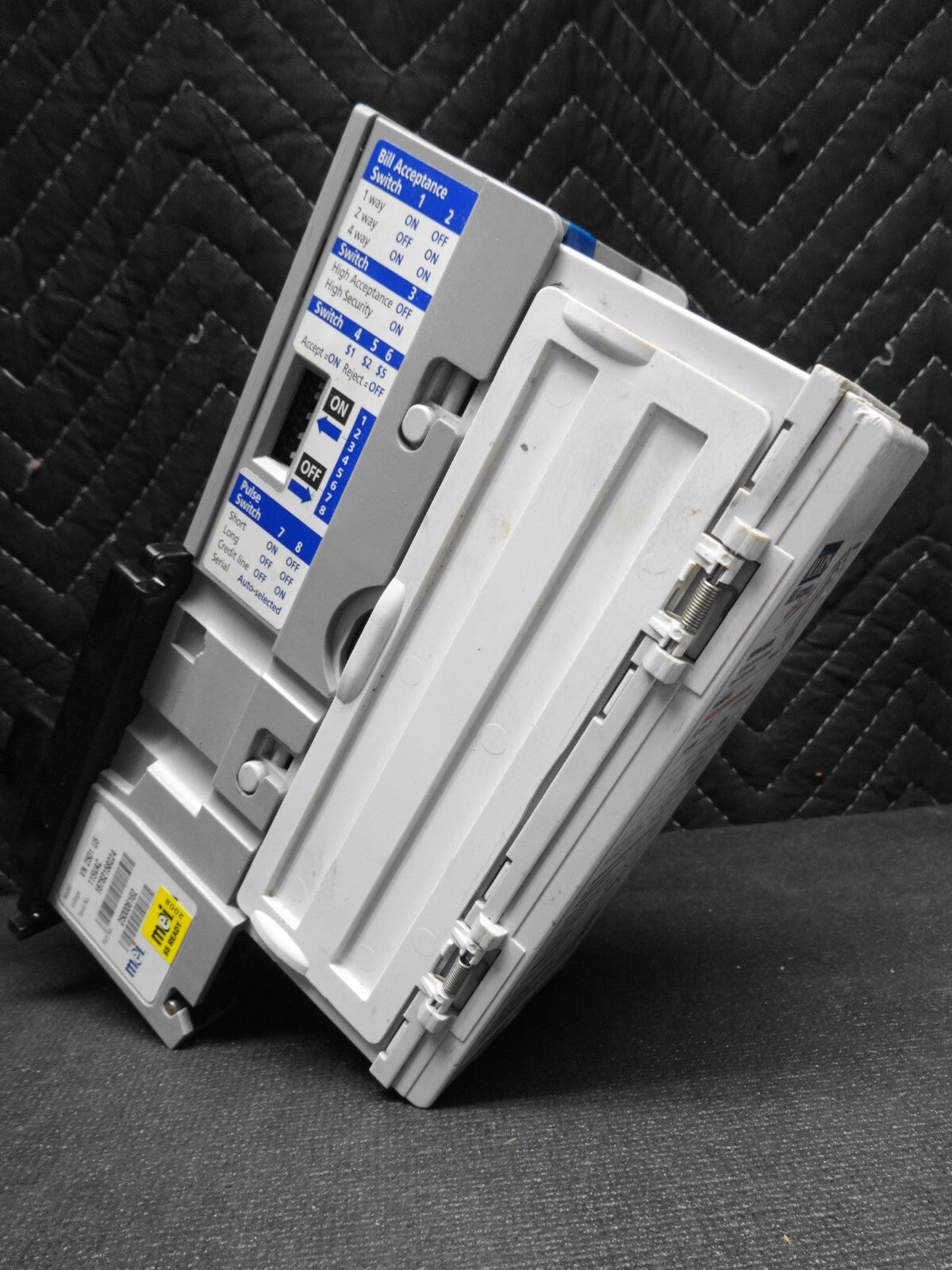 Mars MEI VN 2501 U5 bill acceptor for $1.00 to $5.00 bill acceptance