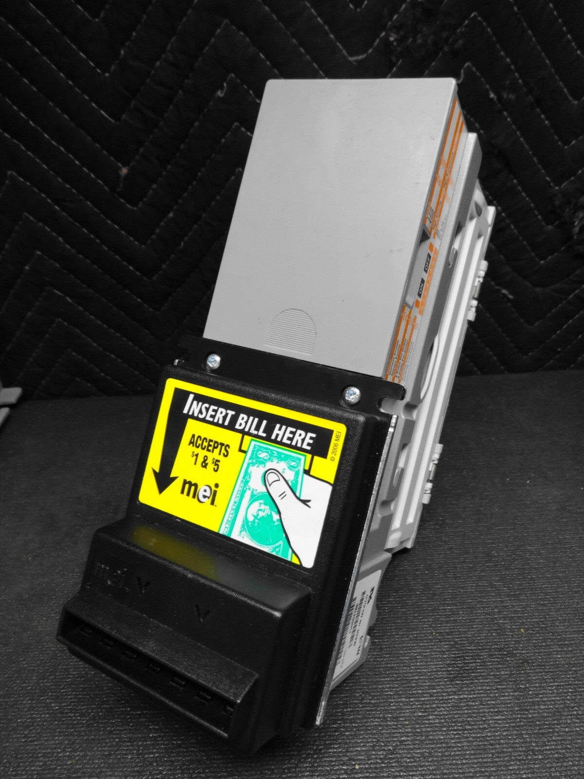 MEI AE 2451 U3E Bill  Acceptor Validator w/ Magazine - 115VAC