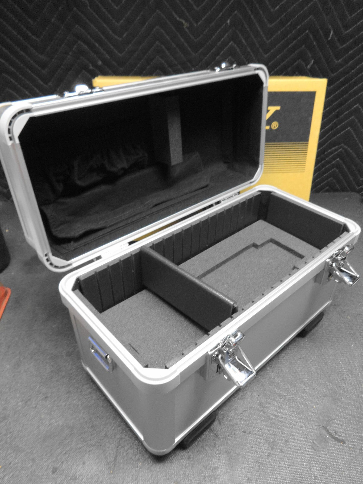 BRAND NEW - Sony Hard Handycam Carrying Case Only - Silver   LCH-TRV900   *NIB*