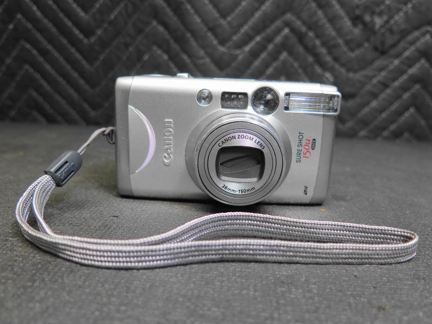 Canon Sure Shot 150u Date 35mm Point & Shoot Film Camera 38-150mm - New Battery