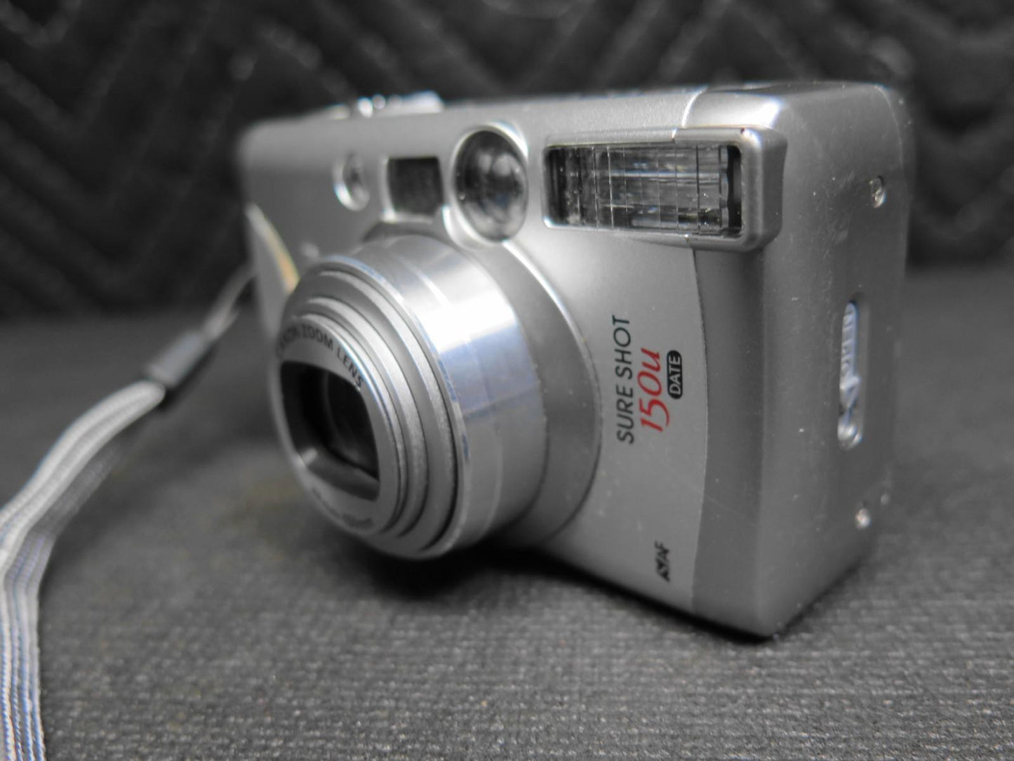 Canon Sure Shot 150u Date 35mm Point & Shoot Film Camera 38-150mm - New Battery