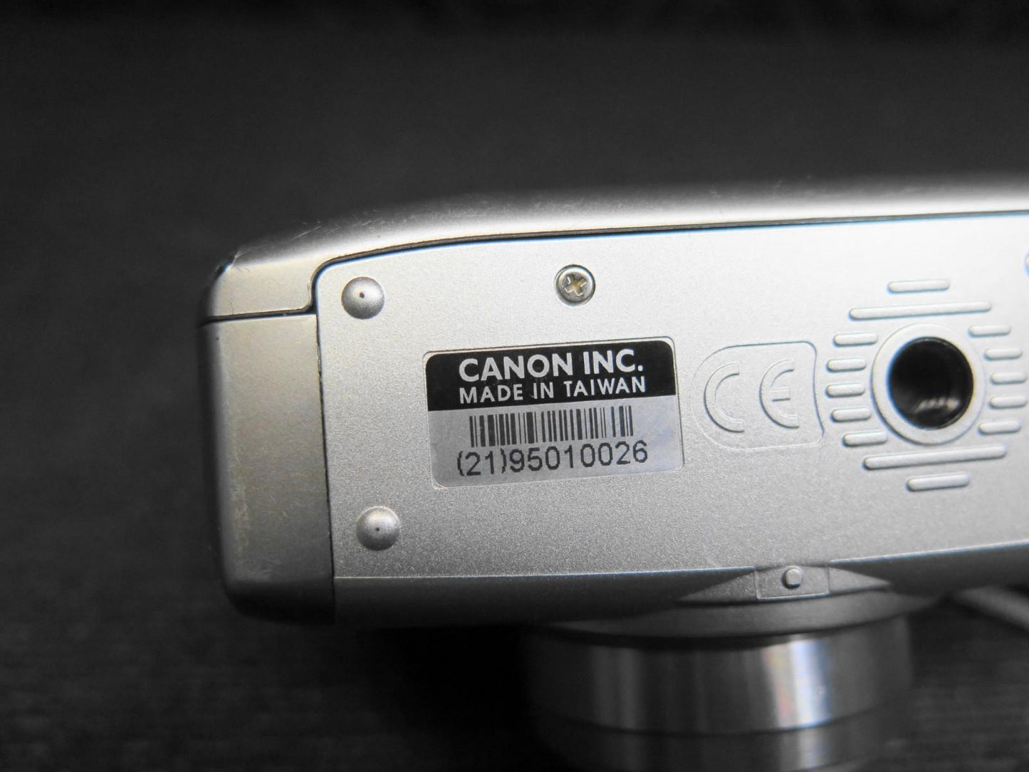 Canon Sure Shot 150u Date 35mm Point & Shoot Film Camera 38-150mm - New Battery