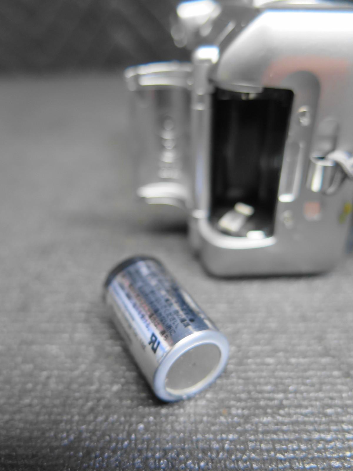 Canon Sure Shot 150u Date 35mm Point & Shoot Film Camera 38-150mm - New Battery