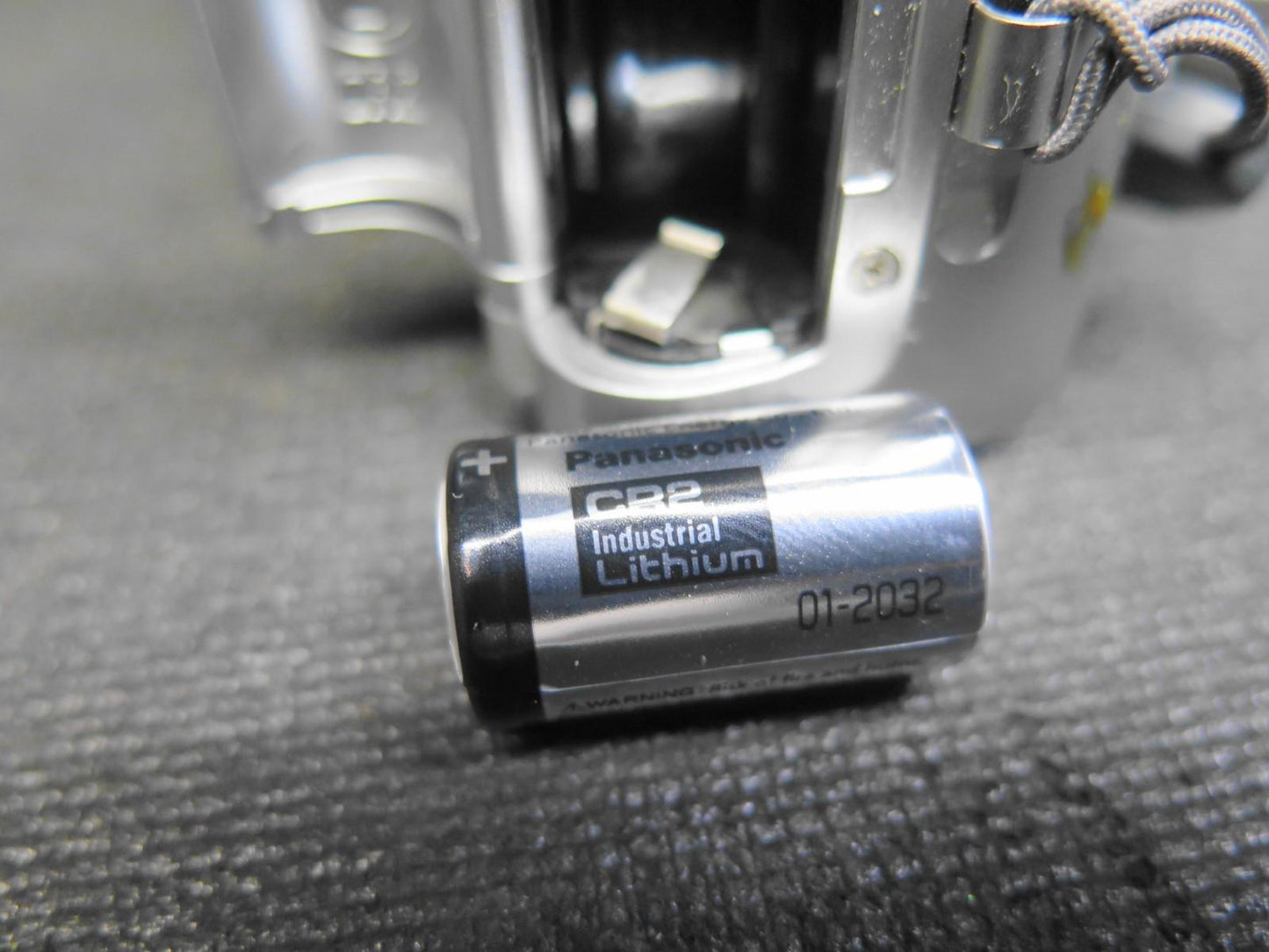 Canon Sure Shot 150u Date 35mm Point & Shoot Film Camera 38-150mm - New Battery