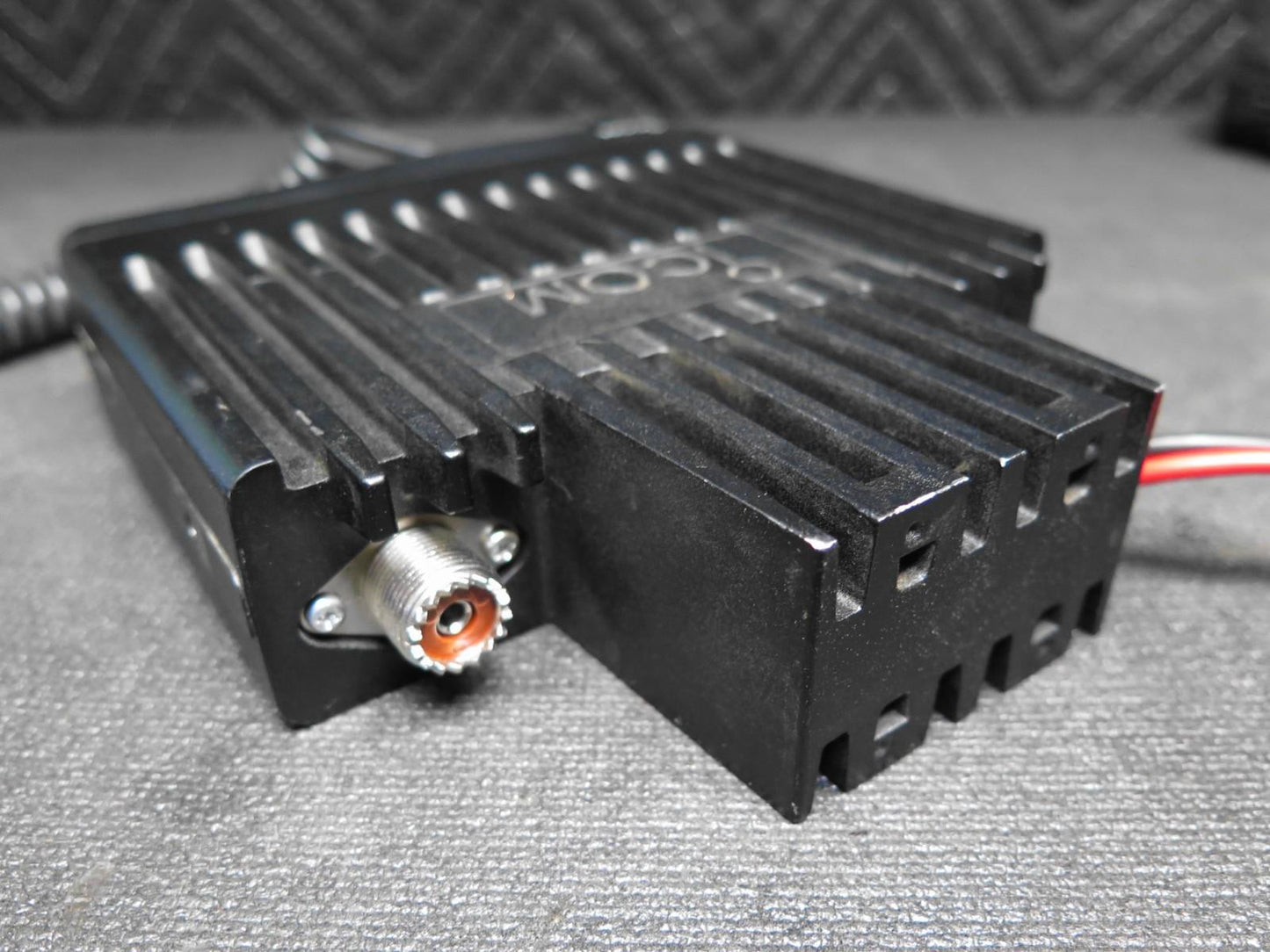 PCI ICOM IC-F5021, 50 WATT, 128 CHANNEL RADIO w/ HM-152 MIC