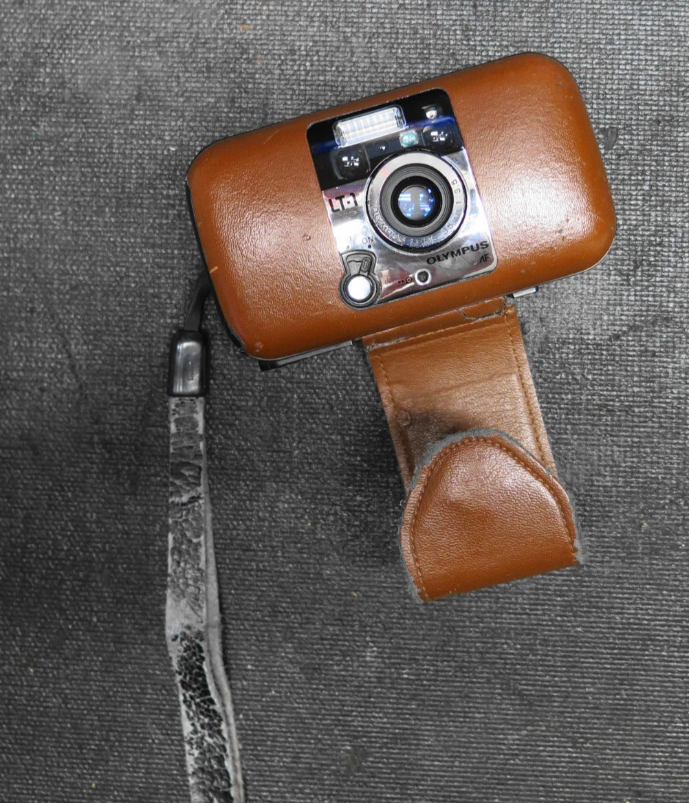 Olympus Paine Webber Lt-1 35mm F3.5 AF Point And Shoot Brown Film Camera w/Case