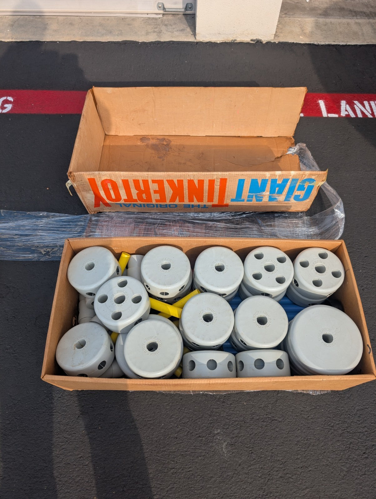 Vintage 1970's GIANT Tinker Toys No. 5300 ORIGINAL GIANT Plastic Set Tinkertoy