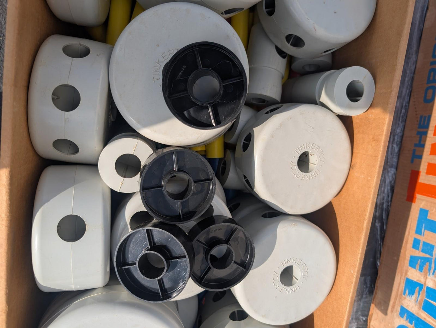 Vintage 1970's GIANT Tinker Toys No. 5300 ORIGINAL GIANT Plastic Set Tinkertoy