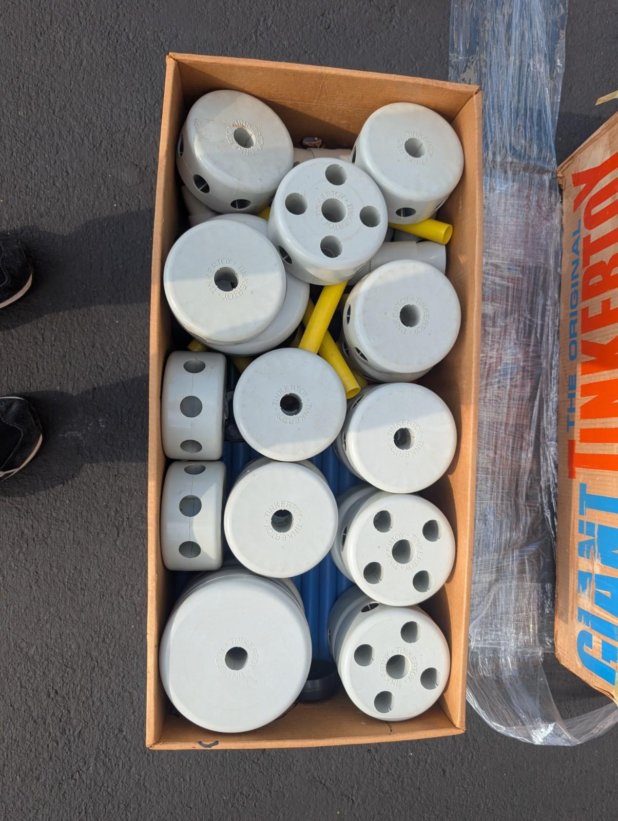 Vintage 1970's GIANT Tinker Toys No. 5300 ORIGINAL GIANT Plastic Set Tinkertoy