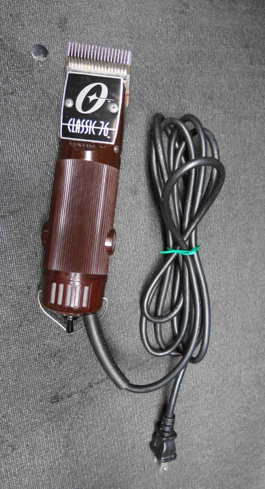 Oster Professional Hair Clippers Classic 76 - Includes 3-1/2  Blade