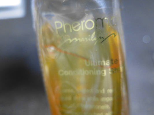 Pheromone By Marilyn Miglin Ultimate Conditioning Shampoo 8 Fl Oz.  Sealed New
