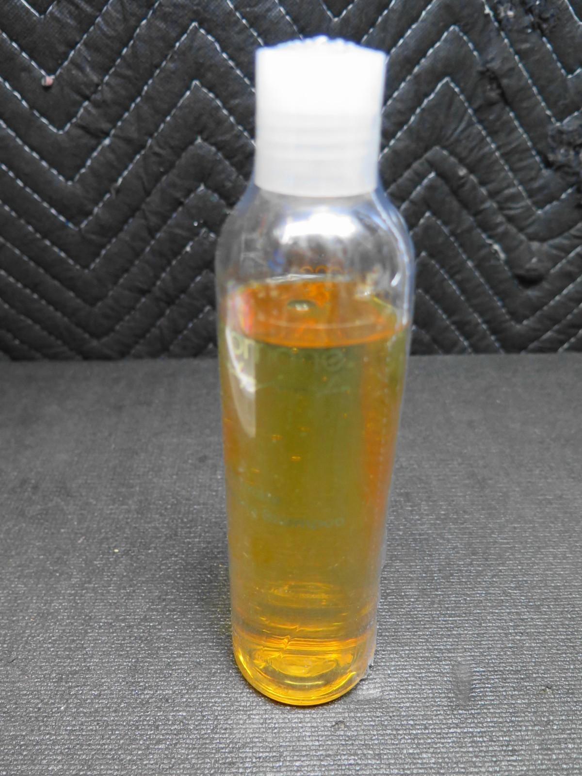 Pheromone By Marilyn Miglin Ultimate Conditioning Shampoo 8 Fl Oz.  Sealed New