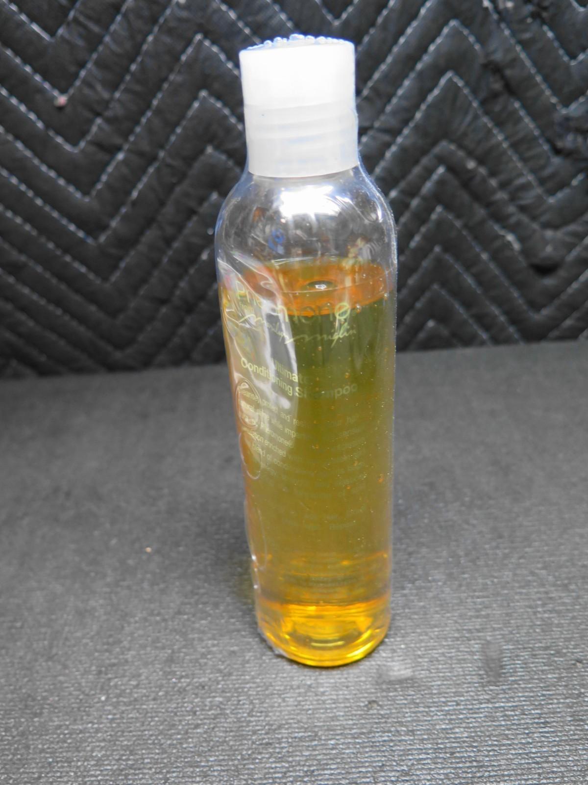 Pheromone By Marilyn Miglin Ultimate Conditioning Shampoo 8 Fl Oz.  Sealed New