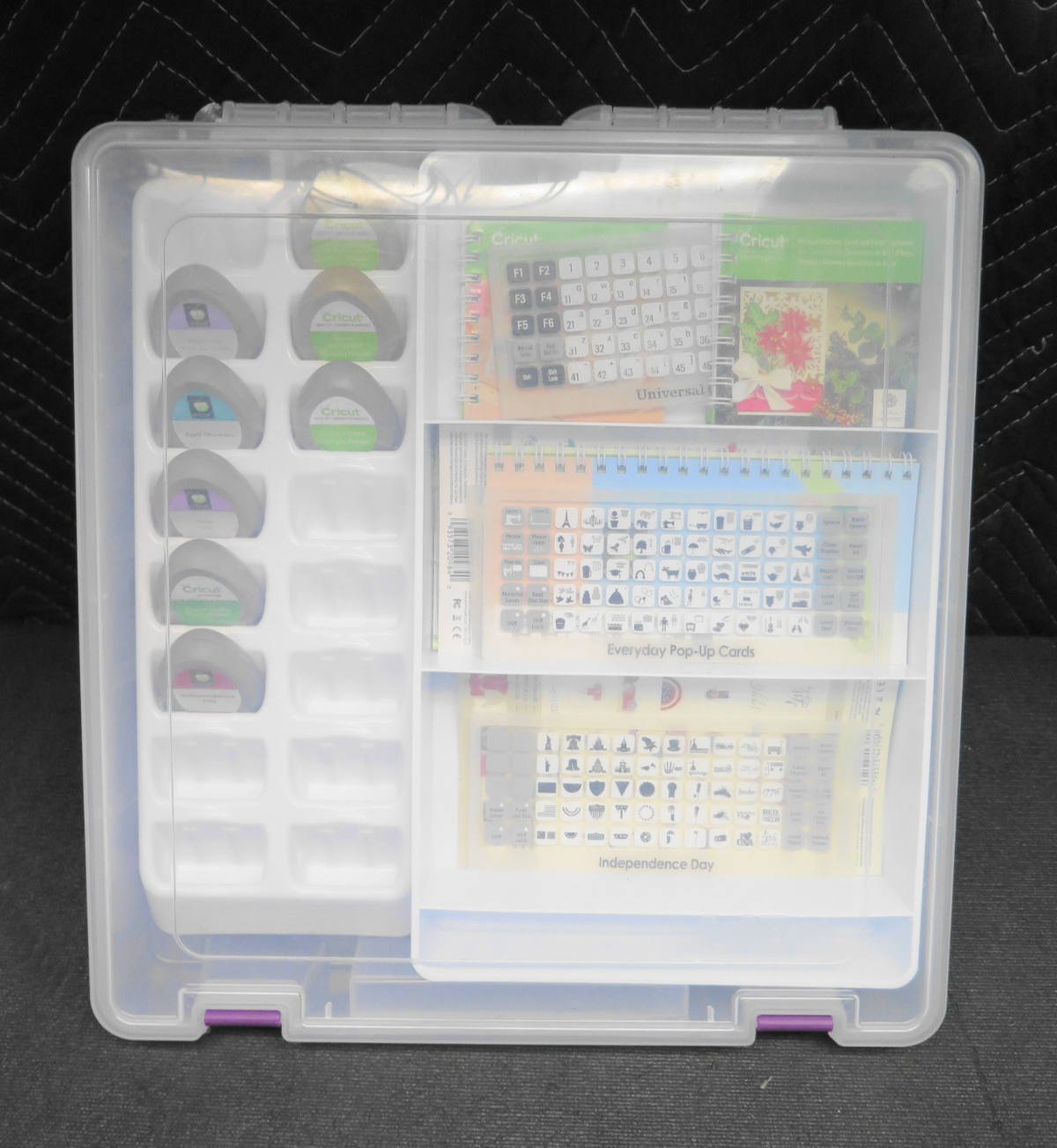 Lot Of 8 Cricut Cartridge With Booklets And Keyboard Overlays W/ ArtBin Case